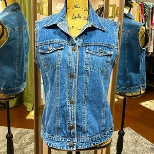 Desert Blues size medium.